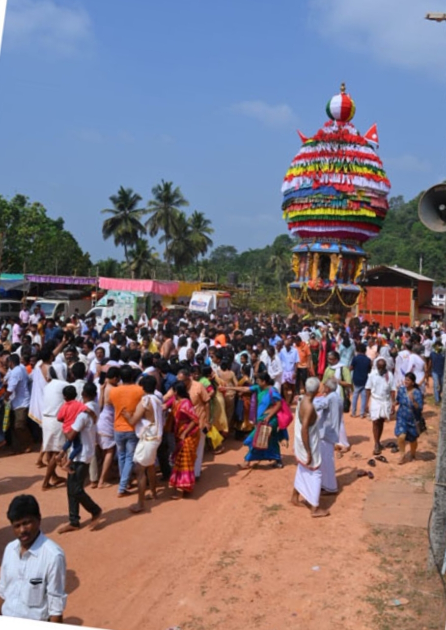 ಕಮಲಶಿಲೆ: ಶ್ರೀಮನ್ಮಹಾರಥೋತ್ಸವ ಸಂಭ್ರಮಕ್ಕೆ ಹರಿದು ಬಂದ ಜನ ಸಾಗರ