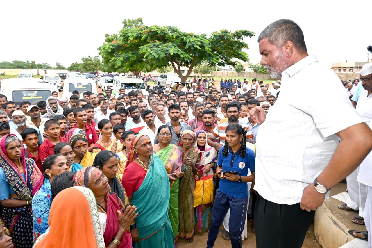 ಮಳೆಯಿಂದ ಹಾನಿ : ಅರ್ಹರಿಗೆ ಪರಿಹಾರ ನೀಡಲು ಬಾಲಚಂದ್ರ ಜಾರಕಿಹೊಳಿ ಸೂಚನೆ