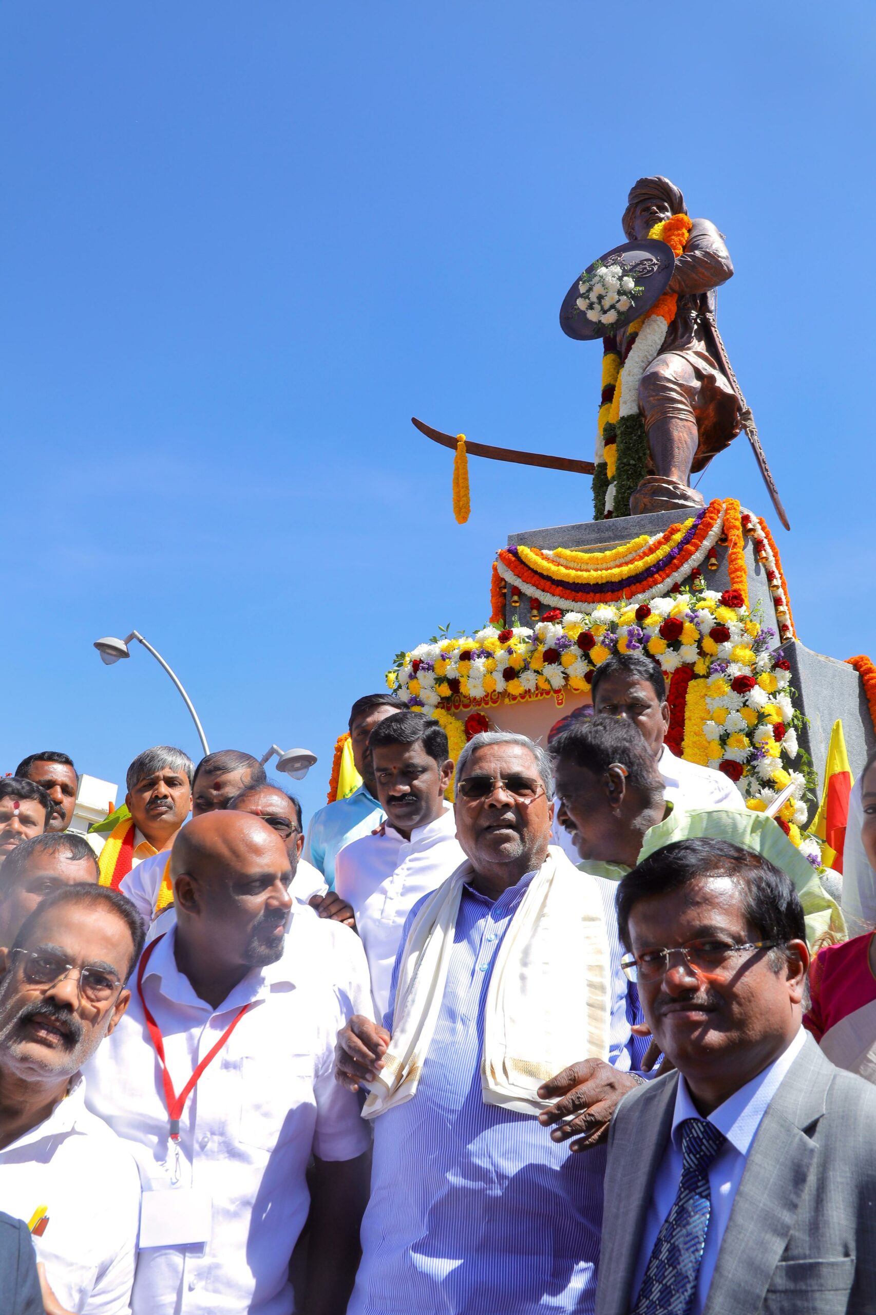 ಕ್ರಾಂತಿವೀರ ಸಂಗೊಳ್ಳಿ ರಾಯಣ್ಣನವರ ಬದುಕು ಸ್ಫೂರ್ತಿದಾಯಕ- ಮುಖ್ಯಮಂತ್ರಿ ಸಿದ್ದರಾಮಯ್ಯ ಕ್ರಾಂತಿವೀರ ಸಂಗೊಳ್ಳಿ ರಾಯಣ್ಣನವರ ಬದುಕು ಸ್ಫೂರ್ತಿದಾಯಕ- ಮುಖ್ಯಮಂತ್ರಿ ಸಿದ್ದರಾಮಯ್ಯ