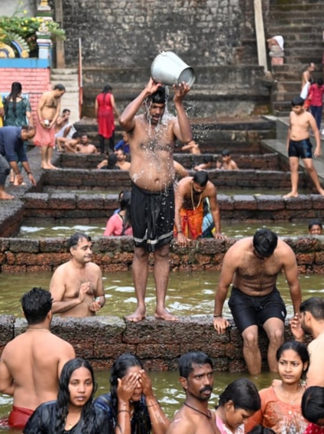 ಮಕರ ಸಂಕ್ರಾಂತಿ: ಕದ್ರಿಯಲ್ಲಿ ಪವಿತ್ರ ತೀರ್ಥಸ್ನಾನ