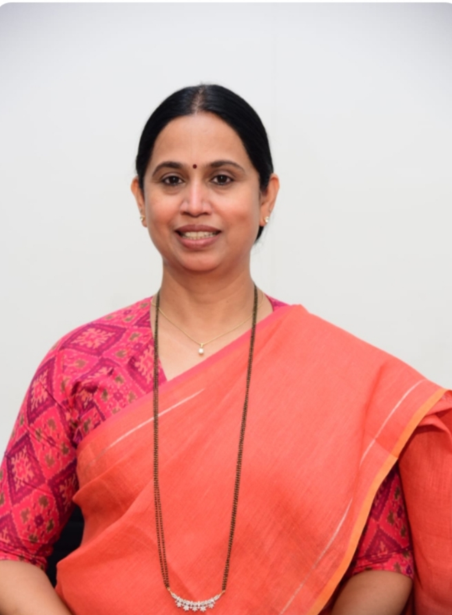 ಲಕ್ಷ್ಮೀ ಹೆಬ್ಬಾಳಕರ್ ಇಂದೇ ಜನ್ಮದಿನ ಆಚರಿಸಿಕೊಳ್ಳುವುದೇಕೇ ?   ಲಕ್ಷ್ಮೀ ಹೆಬ್ಬಾಳಕರ್ ಎಂಬ ಬೆಳಗಾವಿ ಹೆಮ್ಮೆಯ ಮನೆಮಗಳು