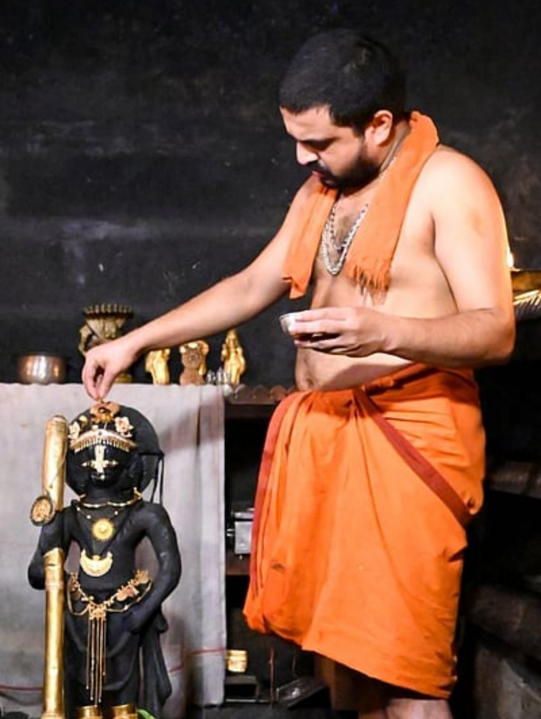 ಉಡುಪಿ ಶ್ರೀಕೃಷ್ಣ ದೇವರಿಗೆ ಸುವರ್ಣ ತುಲಾಭಾರ