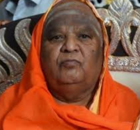 ಭಾರತ-ಪಾಕ್ ಯುದ್ಧ, ಪ್ರಕೃತಿ ವಿಕೋಪ, ನಾಲ್ಕು ಸುನಾಮಿಗಳ ಬಗ್ಗೆ ಸ್ಫೋಟಕ ಭವಿಷ್ಯ ನುಡಿದ ಕೋಡಿಮಠದ ಶ್ರೀಗಳು