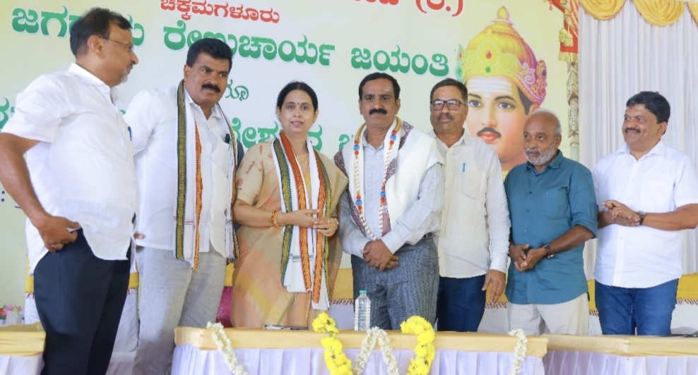 ಎಲ್ಲರನ್ನೂ ಒಟ್ಟಿಗೆ ಕರೆದುಕೊಂಡು ಹೋಗುವ ಸಮಾಜ ವೀರಶೈವ ಲಿಂಗಾಯತ ಸಮಾಜ: ಸಚಿವೆ ಲಕ್ಷ್ಮೀ ಹೆಬ್ಬಾಳಕರ್