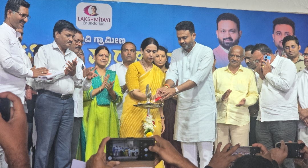 ಬೆಳಗಾವಿ ಗ್ರಾಮೀಣ ಕ್ಷೇತ್ರದಲ್ಲಿ ಶಿಕ್ಷಣ, ಆರೋಗ್ಯಕ್ಕೆ ಮೊದಲ ಆದ್ಯತೆ : ಸಚಿವೆ ಲಕ್ಷ್ಮೀ ಹೆಬ್ಬಾಳಕರ್-ಎಸ್‌ಎಸ್‌ಎಲ್ಸಿ, ಪಿಯುಸಿ ಪರೀಕ್ಷೆಯಲ್ಲಿ ಶೇಕಡ 80ಕ್ಕಿಂತ ಹೆಚ್ಚು ಅಂಕ ಪಡೆದ ವಿದ್ಯಾರ್ಥಿಗಳನ್ನು ಅಭಿನಂದಿಸಿದ ಸಚಿವರು-ಶಿಕ್ಷಣದ ಜೊತೆಗೆ ವಿದ್ಯಾರ್ಥಿಗಳು ಸಾಮಾಜಿಕ ಬದ್ಧತೆಯನ್ನು ಬೆಳೆಸಿಕೊಳ್ಳಲು ಕರೆ